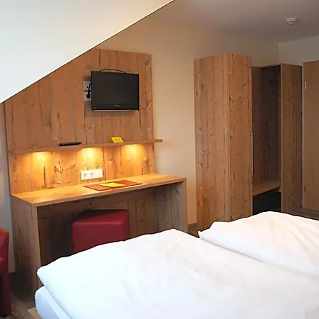Inn Stroh 2*